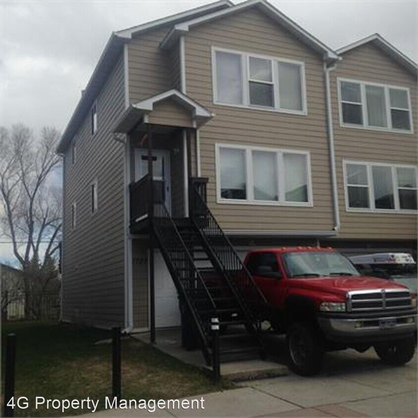 4 br, 3.5 bath House 1759 West Kagy Boul... House for Rent in