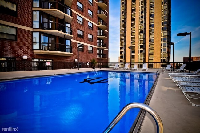 Foto del edificio - 1133 N Dearborn St