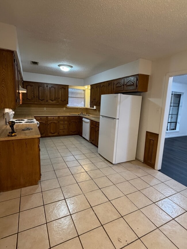 Foto del edificio - 1802 Archer Dr