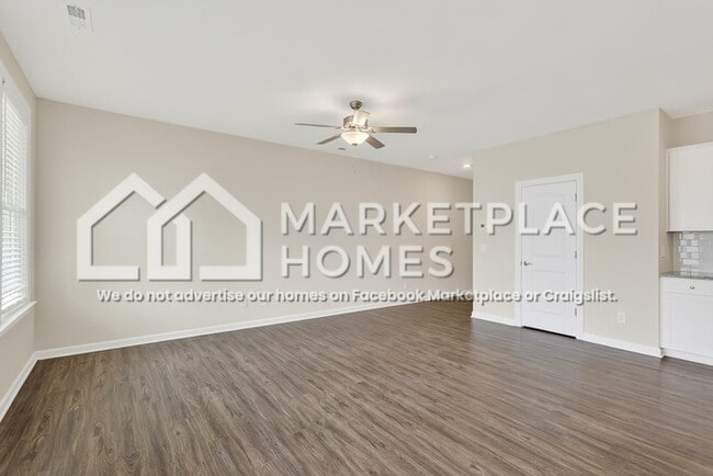 Foto del edificio - 1113 Alston Rdg Ct