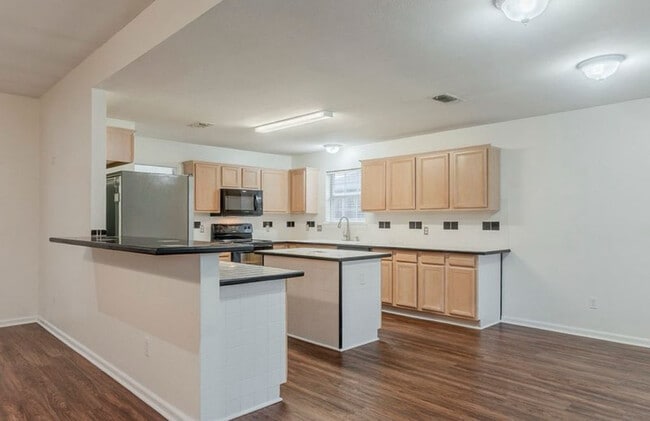 Foto del edificio - 904 Havenbrook Dr