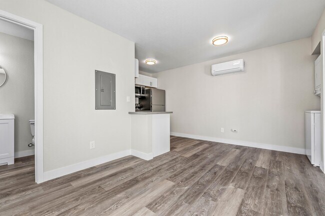Building Photo - 4204 51st St
