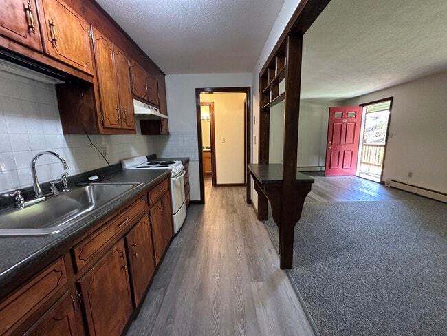 Building Photo - Brookside Apartments