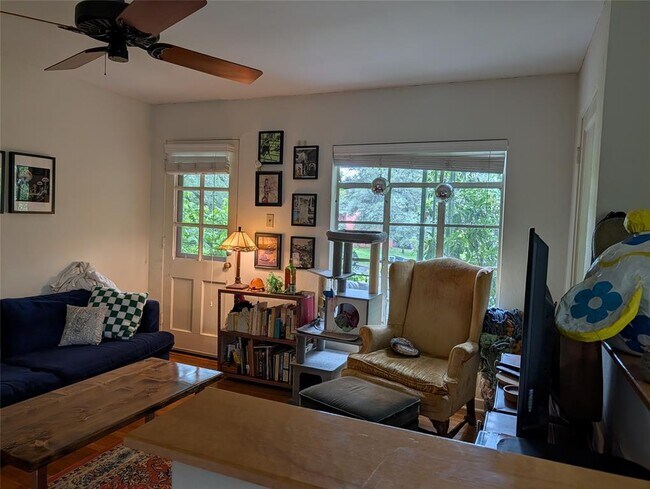 Foto del edificio - 1302 Kirkwood Rd