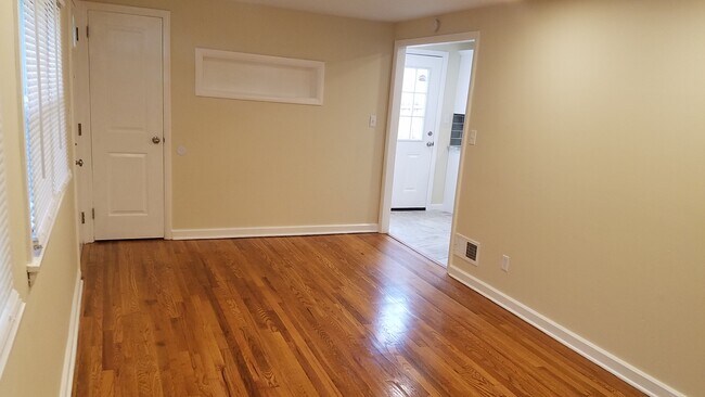 Foto del edificio - 405 Hillside Ave