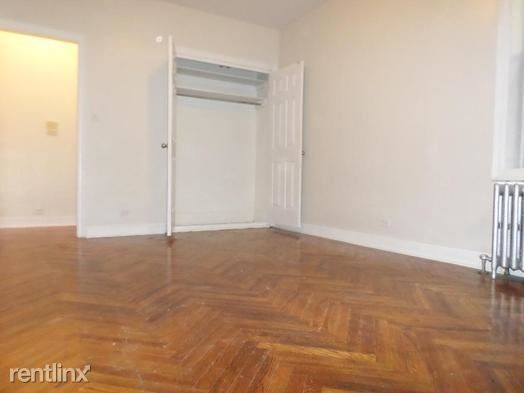 Foto del edificio - 2574 33rd St