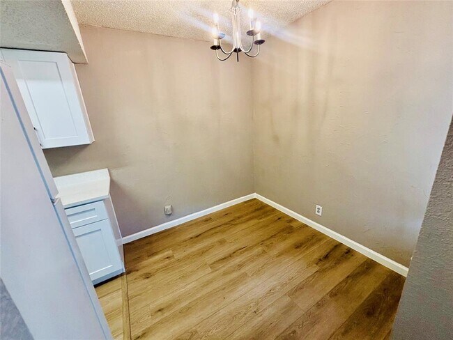Foto del edificio - 2600 Penny Ln