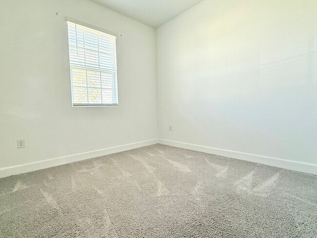 Foto del edificio - Lifestyle upgrade: Sleek 3Bedrooms/2Baths home in Leesburg’s Seasons at Hillside!