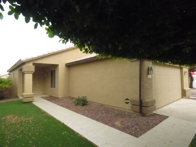 Building Photo - 10454 W Pasadena Ave