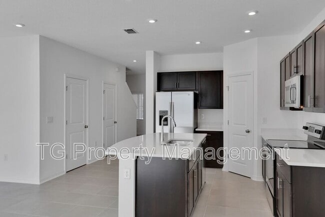 Building Photo - 298 Anthony Dr