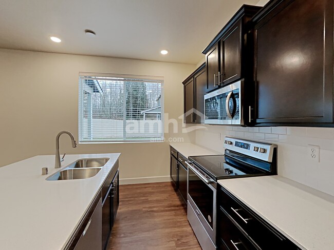 Foto del edificio - 17613 42nd Ave Ct E