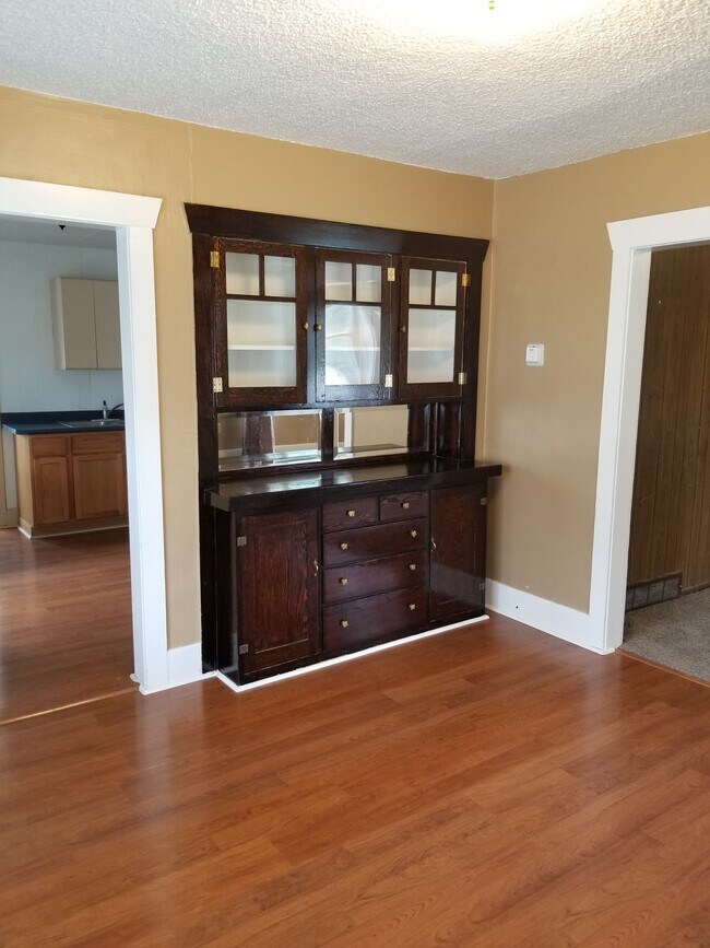 Building Photo - 61 E 400 S