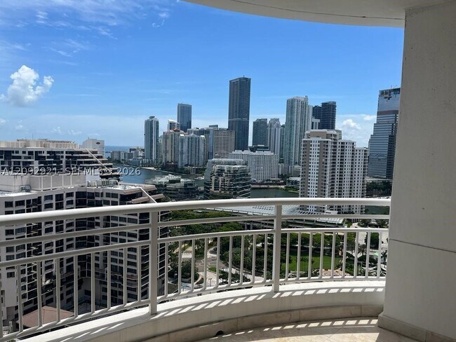 Foto del edificio - 848 Brickell Key Dr