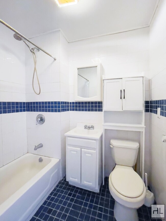 Building Photo - 2BR 2BA Private Backyard On Bushwick/Ridgewood Border