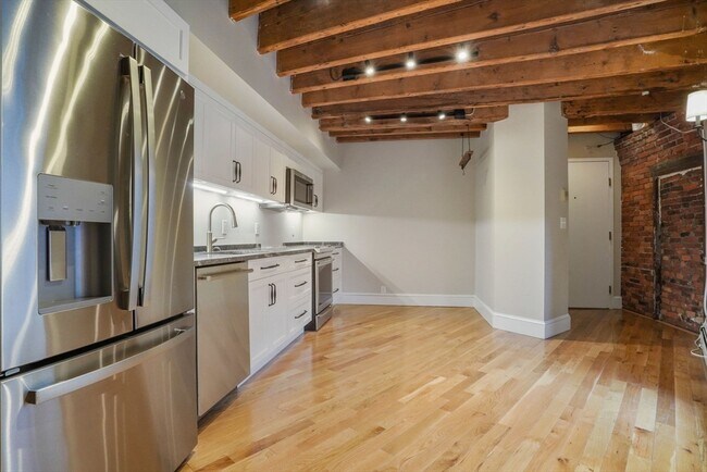 Foto del edificio - 122 Fulton St