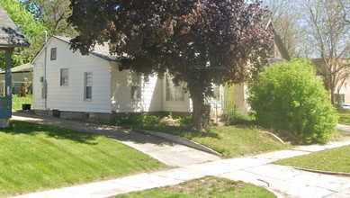 Building Photo - 328 N Blauvelt Ave