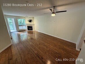 Building Photo - 33280 Bourquin Crescent E