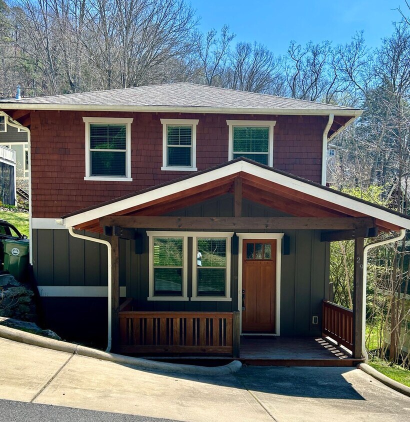 Primary Photo - North AVL - Green Built Custom Home, Conve...