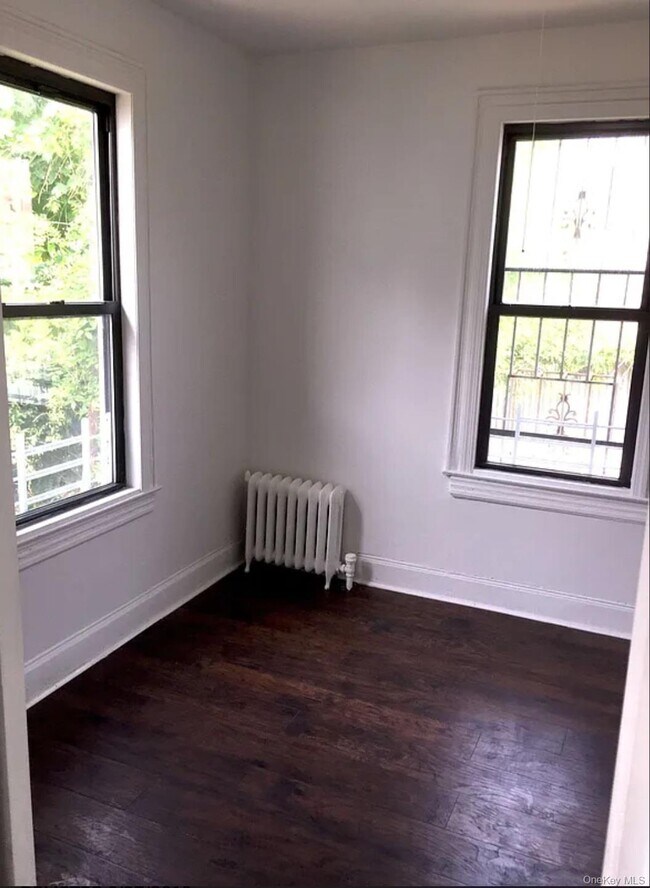 Foto del edificio - 1339 E 91st St