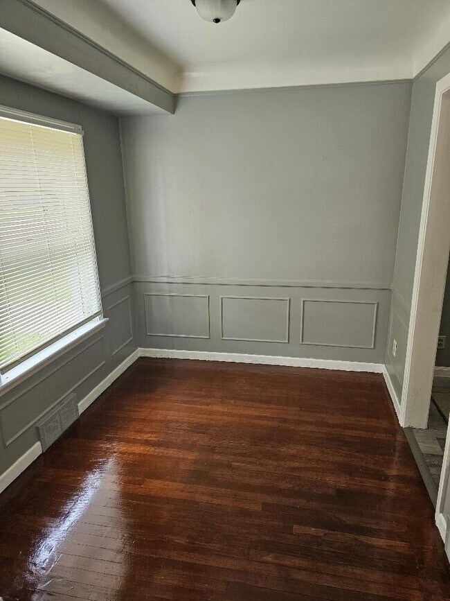 Building Photo - 6156 Lodewyck St