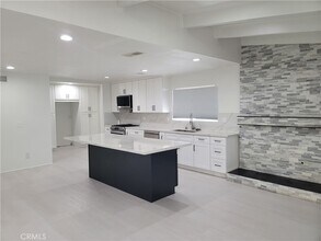 Building Photo - 14935 Nora Pl