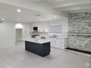 Building Photo - 14935 Nora Pl
