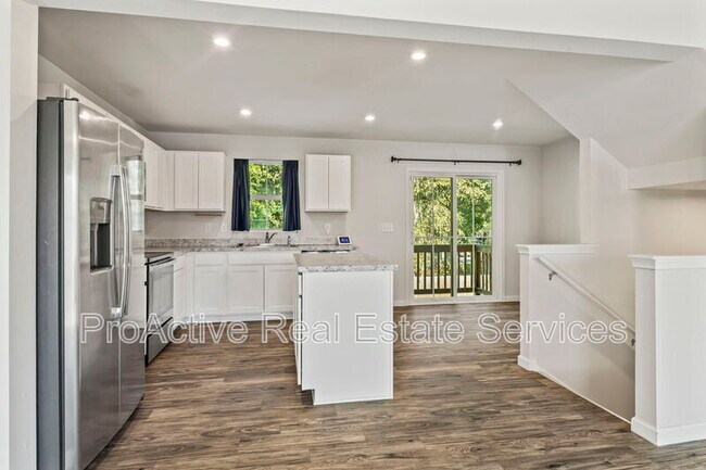 Building Photo - 95 Manilla Cir