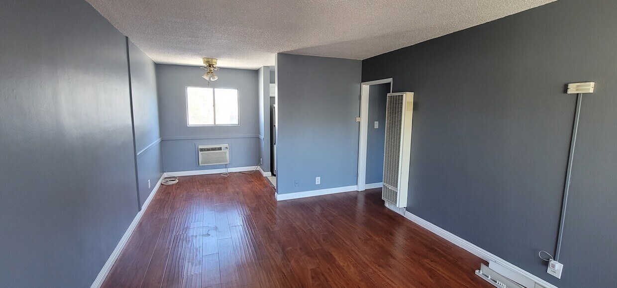 7107 Coldwater Canyon Ave Unit 5, Los Angeles, CA 91605 Apartments in