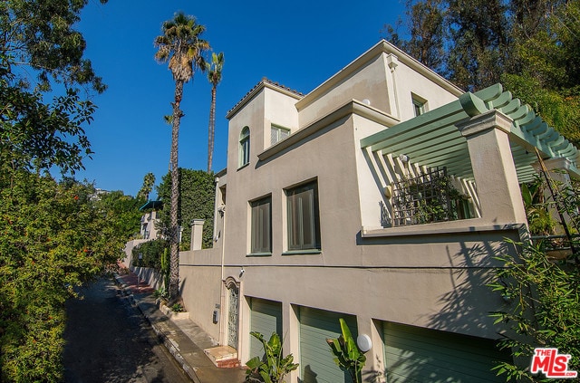 Primary Photo - 1368 Vireo Dr