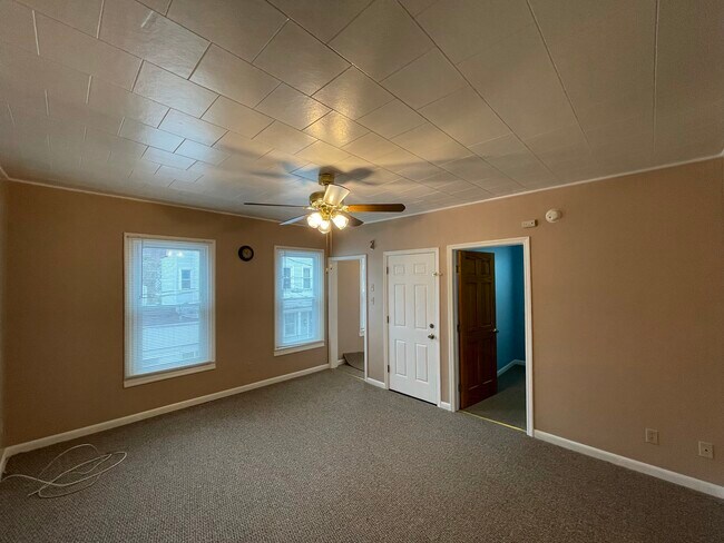 Building Photo - 108 Lancaster St