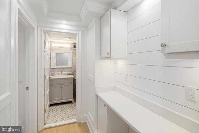 Foto del edificio - 224-30 W Rittenhouse Square