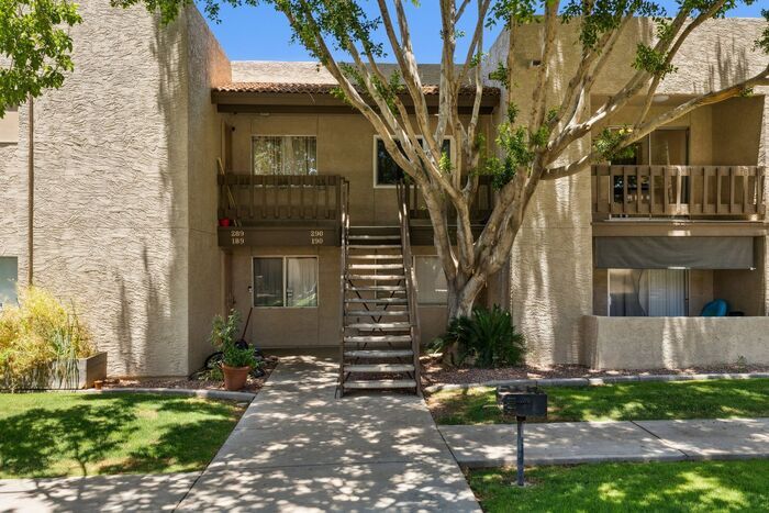 Primary Photo - 520 N Stapley Dr