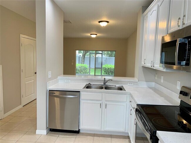 Foto del edificio - 9346 Flowering Cottonwood Rd