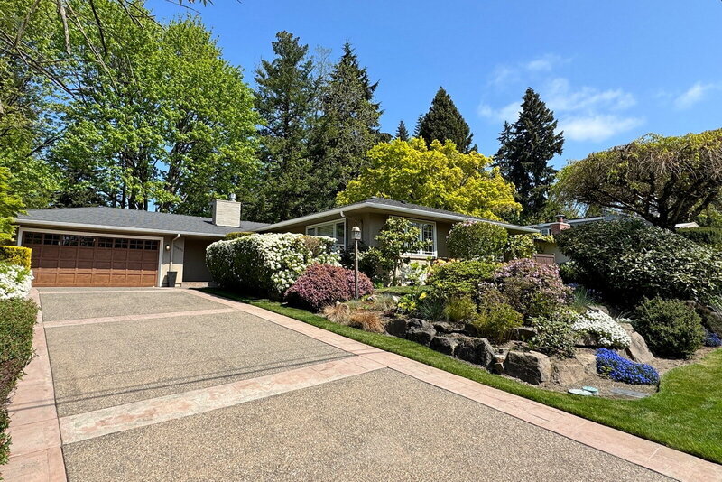 Primary Photo - 10632 NE 47th Pl