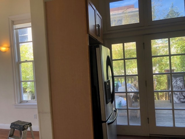 Kitchen leading out to Deck - 1112 Peralta St