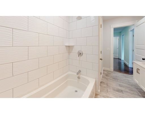 Foto del edificio - 27 Edgemere Blvd