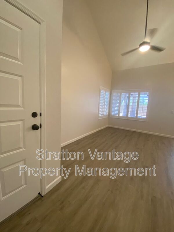 Foto del edificio - 402 S Laveen Dr