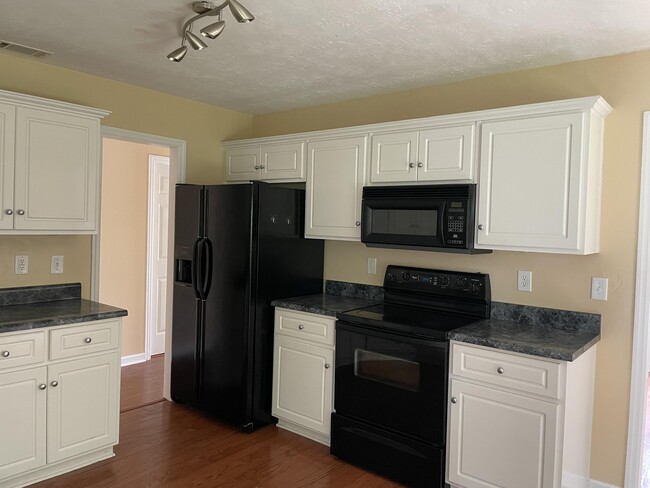 Foto del edificio - 1035 Lands End Dr