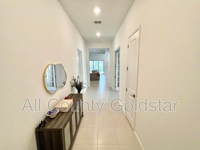 Foto del edificio - 29248 Coral Harbour Dr