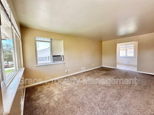 Foto del edificio - 8071 Knox Ct