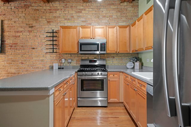 Building Photo - 375 W Erie St