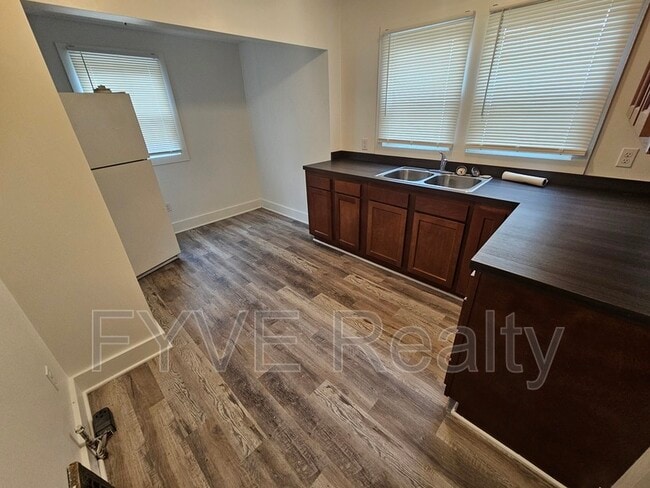 Building Photo - 288 Kryder Ave