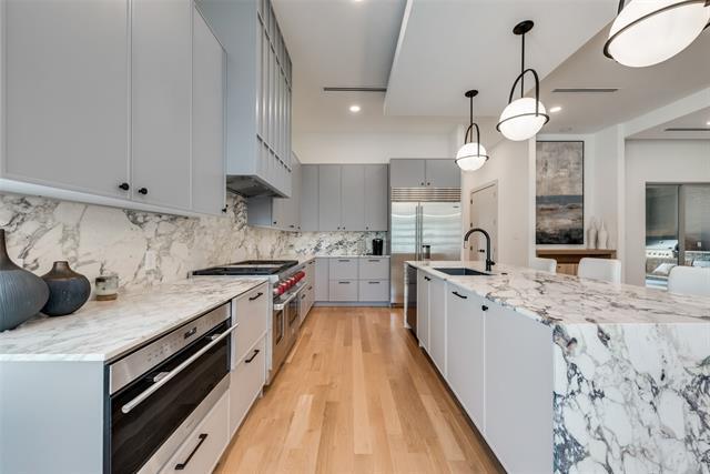 Foto principal - 4528 W Amherst Ave