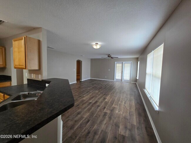 Foto del edificio - 4119 Pebble Brooke Circle South