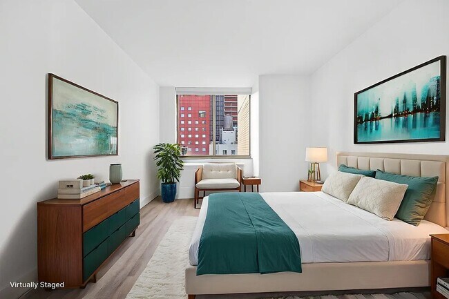 Foto del edificio - 245 E 44th St