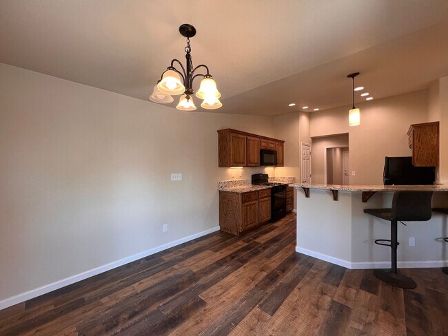 Foto del edificio - 4-bedroom home in Fallon