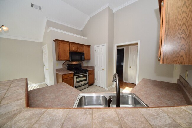 Foto del edificio - 6657 Millgrove Park Dr
