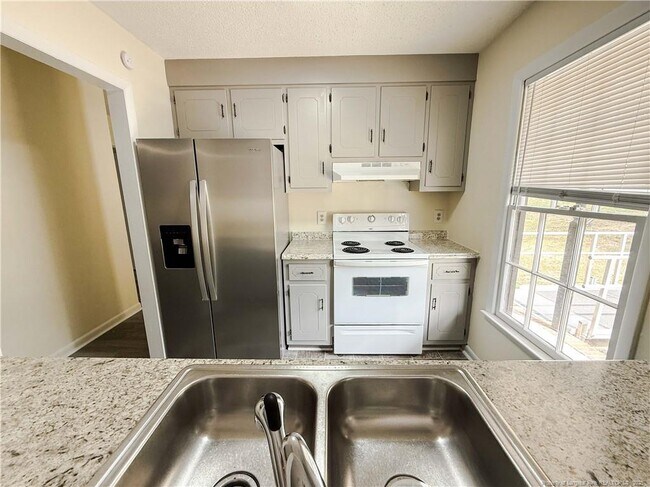 Foto del edificio - 518 Suffolk Ct