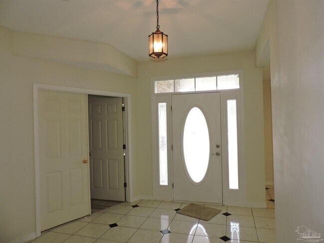 Foto del edificio - 1781 Silas Cir