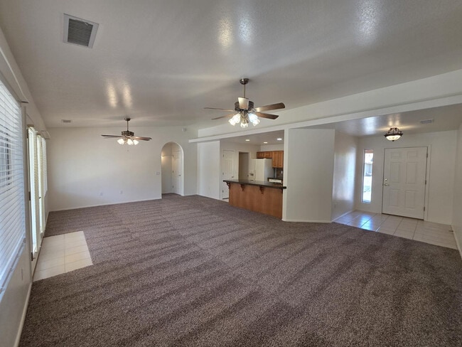 Building Photo - 627 S Azure Dr